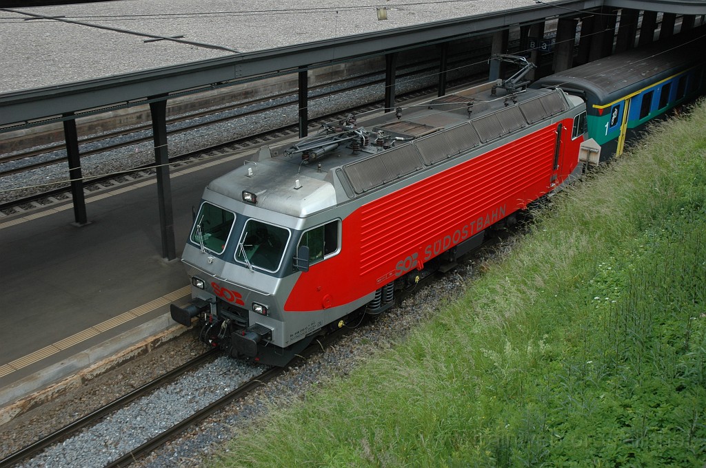 2112-0037-170511.jpg - SOB Re 446.015-0 / Zürich-Wiedikon 17.5.2011