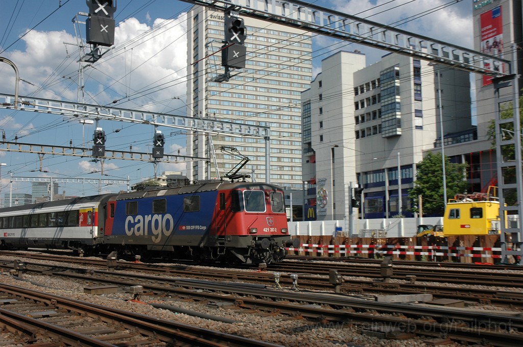 2115-0003-190511.jpg - SBB-CFF Re 421.387-2 / Zürich-Oerlikon 19.5.2011