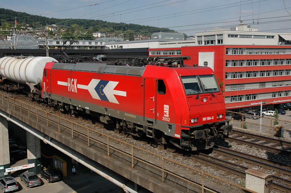 2121-0026-230511.jpg - HGK 185.584-0 / Zürich Käferbergbrücke 23.5.2011