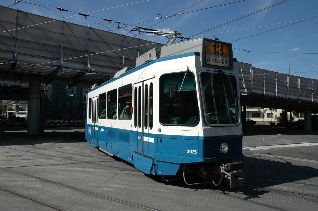 2124-0016-240511.jpg - VBZ Be 4/6'' 2075 / Escher-Wyss Platz 24.5.2011