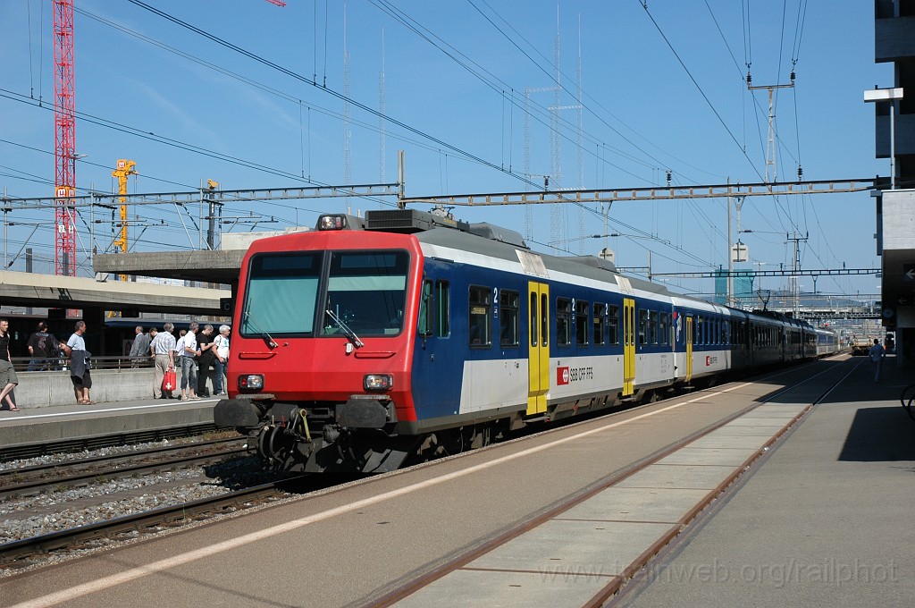 2124-0038-250511.jpg - SBB-CFF Bt 50 85 29-35 961-6 / Zürich-Altstetten 25.5.2011