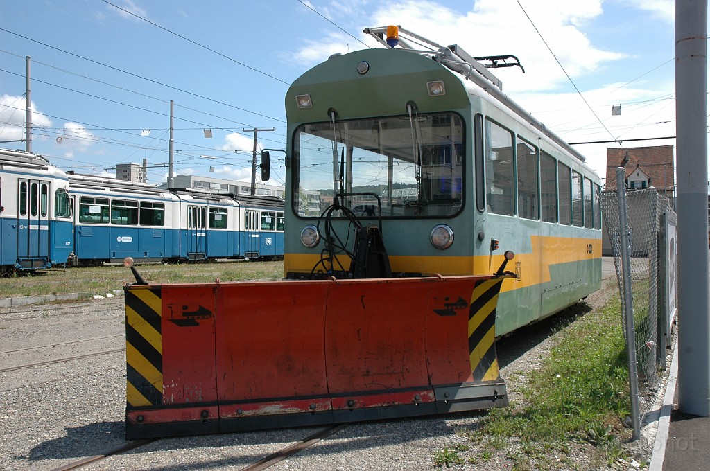 2130-0010-060611.jpg - VBZ Xe 4/4 1925 / Escher-Wyss Platz 6.6.2011