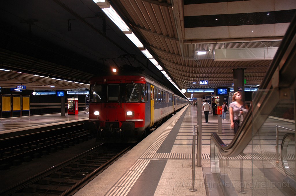 2131-0010-100611.jpg - SBB-CFF RBe 540.024-7 / Zürich HB 10.6.2011