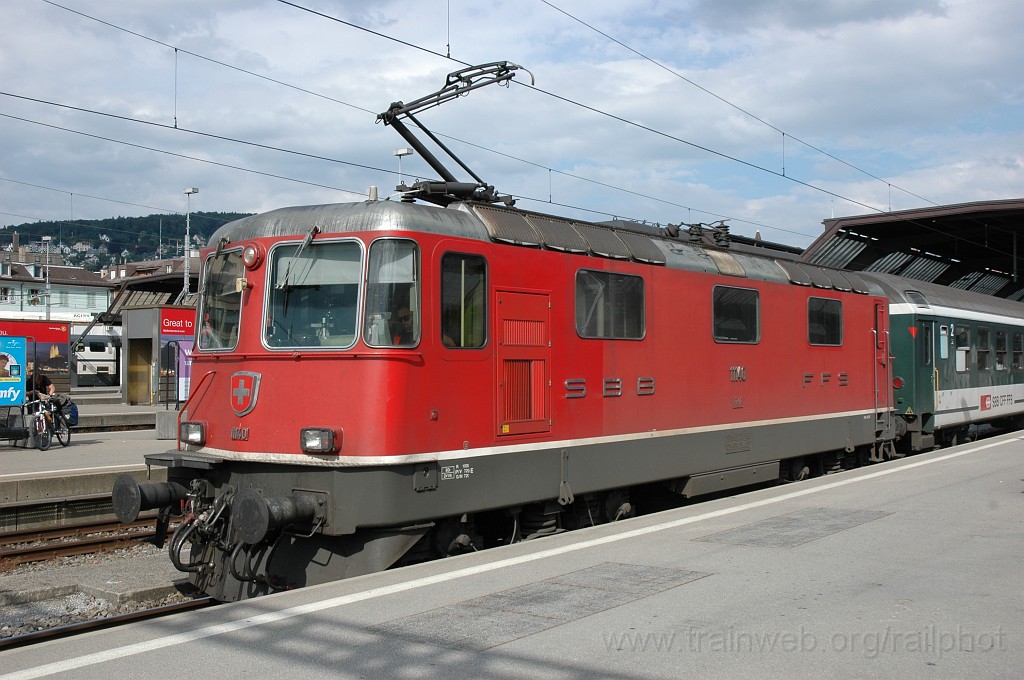 2131-0048-100611.jpg - SBB-CFF Re 4/4'' 11140 / Zürich HB 10.6.2011