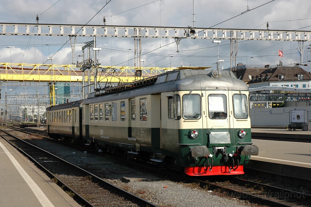 2137-0016-170611.jpg - DSF BDe 4/4 80 «Koblenz» + ABt 12 / Zürich HB 17.6.2011