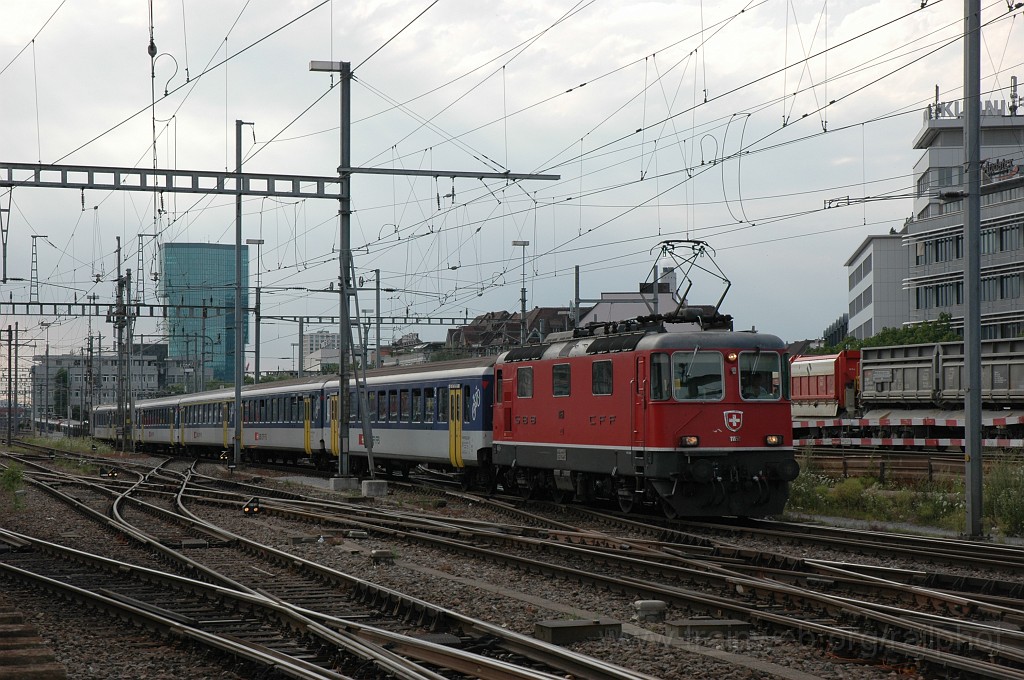 2141-0045-070711.jpg - SBB-CFF Re 4/4'' 11151 / Zürich HB 7.7.2011