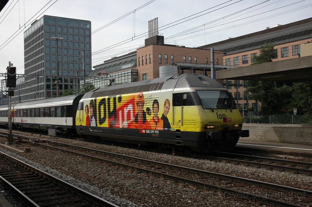 2146-0021-150711.jpg - SBB-CFF Re 460.053-2 «Login» / Zürich-Altstetten 15.7.2011