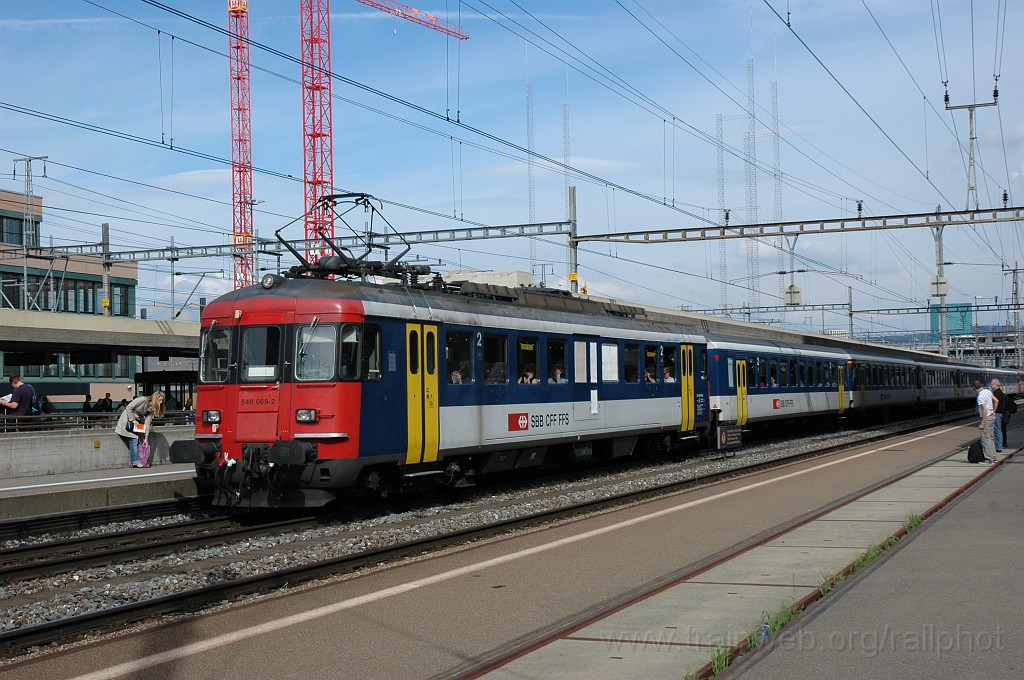 2147-0048-150711.jpg - SBB-CFF RBe 540.069-2 / Zürich-Altstetten 15.7.2011