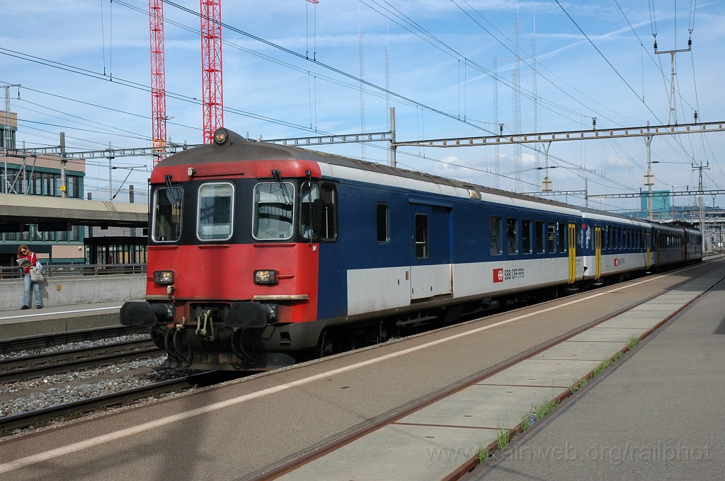 2148-0033-150711.jpg - SBB-CFF BDt 50 85 82-33 929-9 / Zürich-Altstetten 15.7.2011