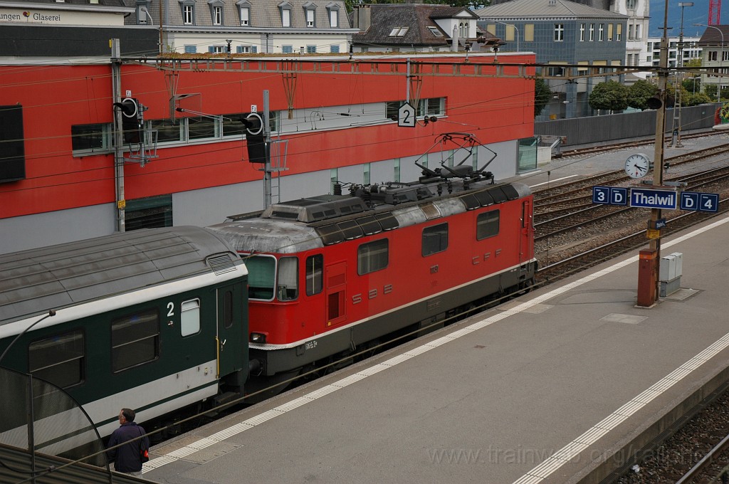 2152-0004-180711.jpg - SBB-CFF Re 4/4'' 11131 / Thalwil 18.7.2011