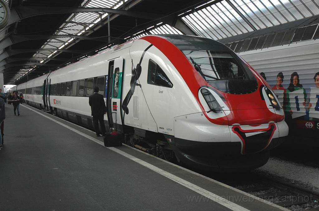 2155-0010-260711.jpg - SBB-CFF ICN RABDe 500.037-7 «Grock» / Zürich HB 26.7.2011