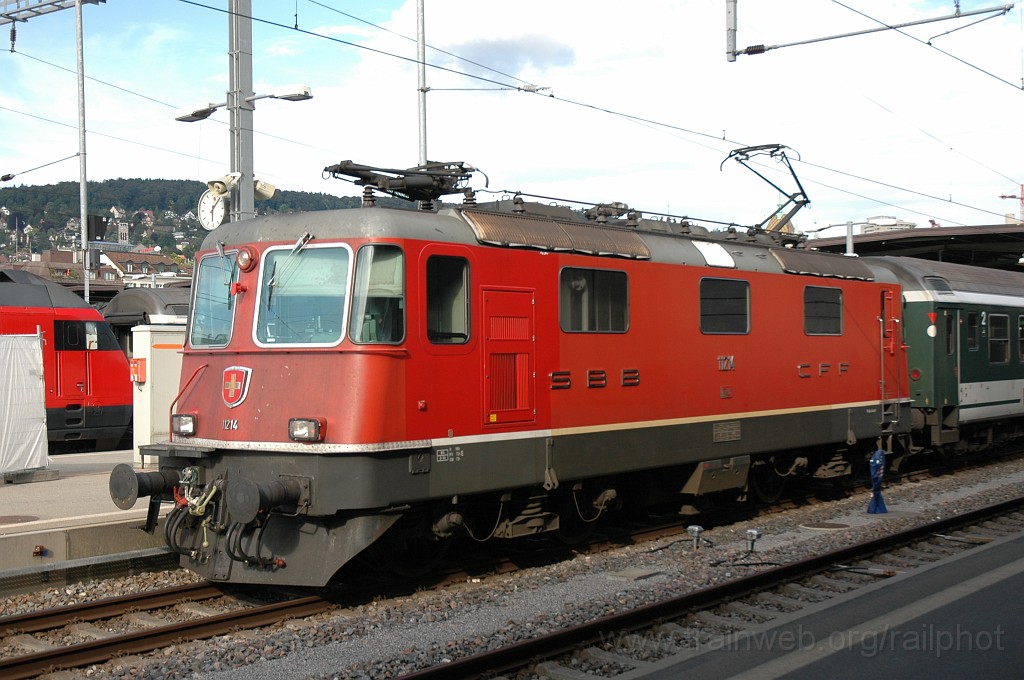 2155-0030-280711.jpg - SBB-CFF Re 4/4'' 11214 / Zürich HB 28.7.2011