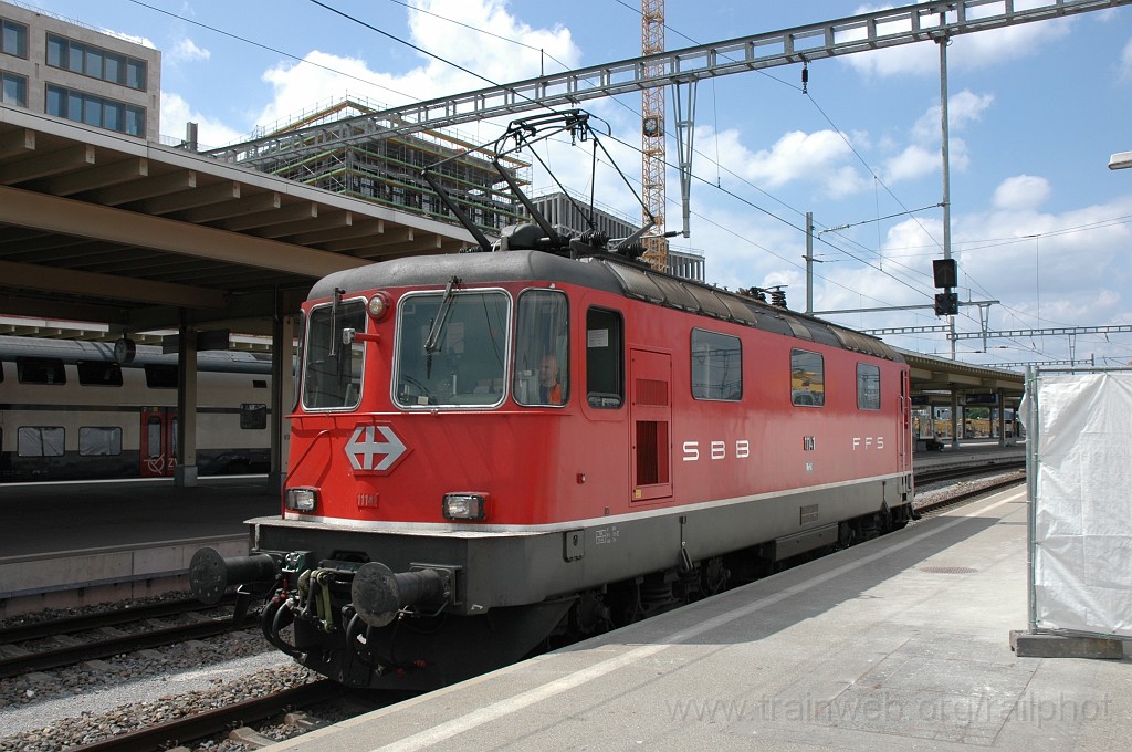 2156-0029-310711.jpg - SBB-CFF Re 4/4'' 11141 / Zürich HB 31.7.2011