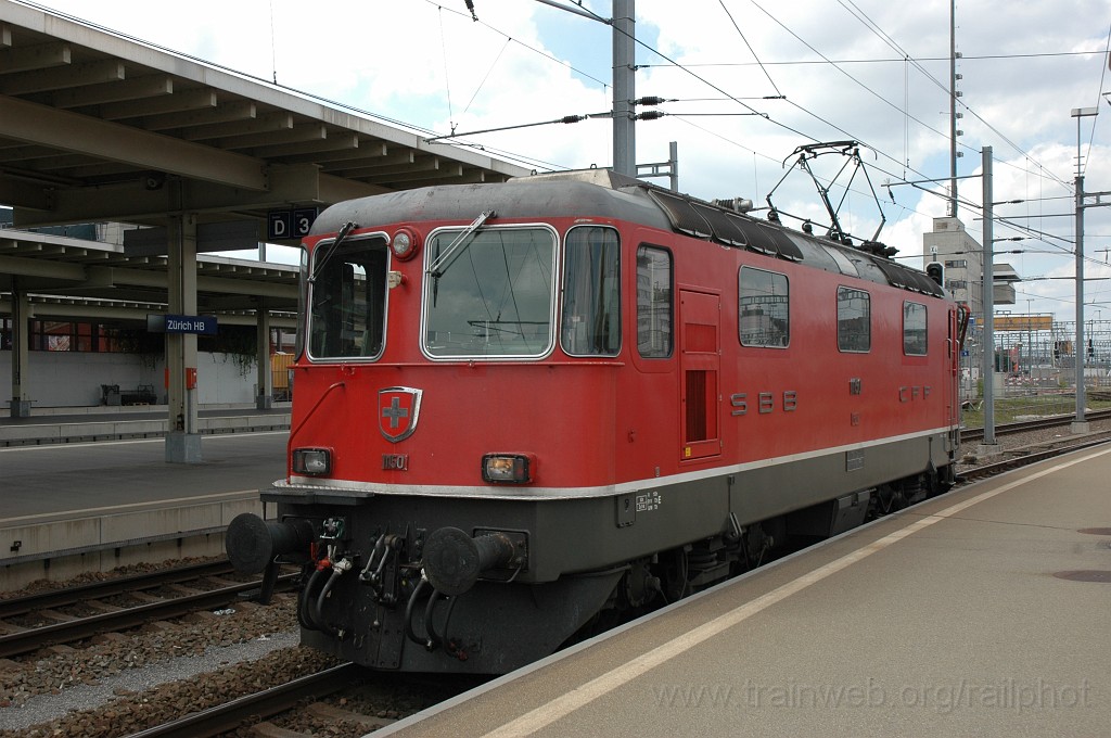 2156-0042-310711.jpg - SBB-CFF Re 4/4'' 11150 / Zürich HB 31.7.2011