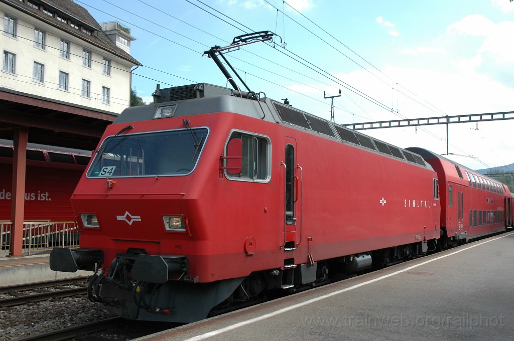 2157-0033-310711.jpg - SZU Re 456.542-0 / Langnau-Gattikon 31.7.2011