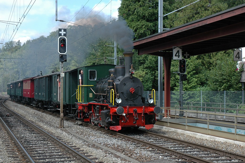 2157-0038-310711.jpg - ZMB E 3/3 5 «Schnaaggi-Schaaggi» / Langnau-Gattikon 31.7.2011