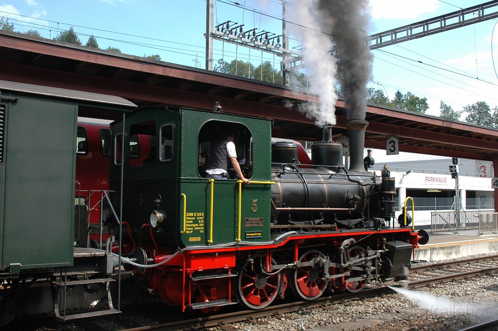 2157-0047-310711.jpg - ZMB E 3/3 5 «Schnaaggi-Schaaggi» / Langnau-Gattikon 31.7.2011