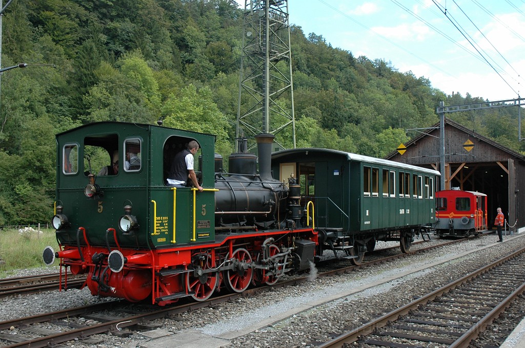 2158-0044-310711.jpg - ZMB E 3/3 5 «Schnaaggi-Schaaggi» / Sihlwald 31.7.2011