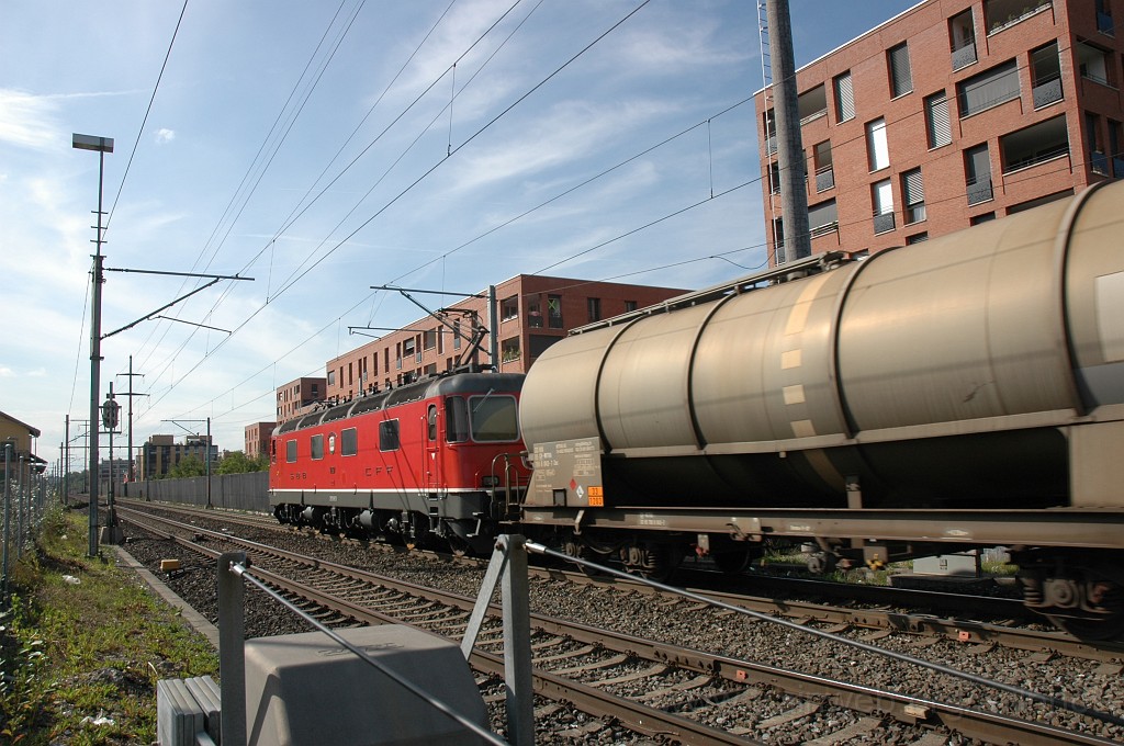 2164-0006-120811.jpg - SBB-CFF Re 6/6 11637 «Sonceboz - Sombeval» / Zürich-Afoltern 12.8.2011