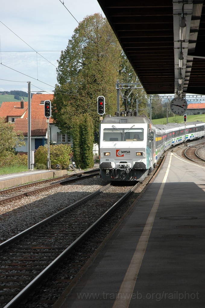 2166-0006-130811.jpg - SOB Re 456.093-4 «Sersa» / Samstagern 13.8.2011