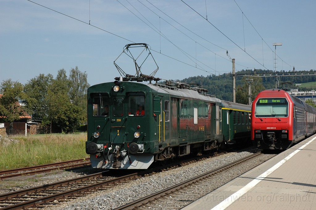 2171-0034-210811.jpg - VHB De 4/4 259 + SBB-CFF Re 450.081-5 «Weiningen» / Kempten 21.8.2011