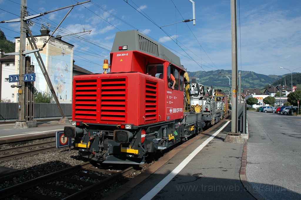 2177-0023-020911.jpg - SBB-CFF Tm 234.201-2 / Schwyz 2.9.2011