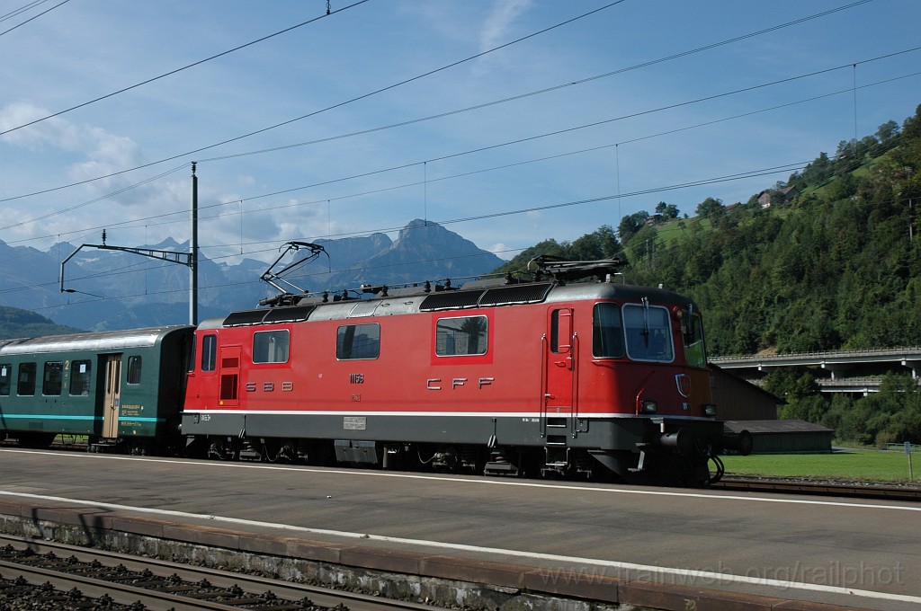 2177-0036-020911.jpg - SBB-CFF Re 4/4'' 11156 / Schwyz 2.9.2011