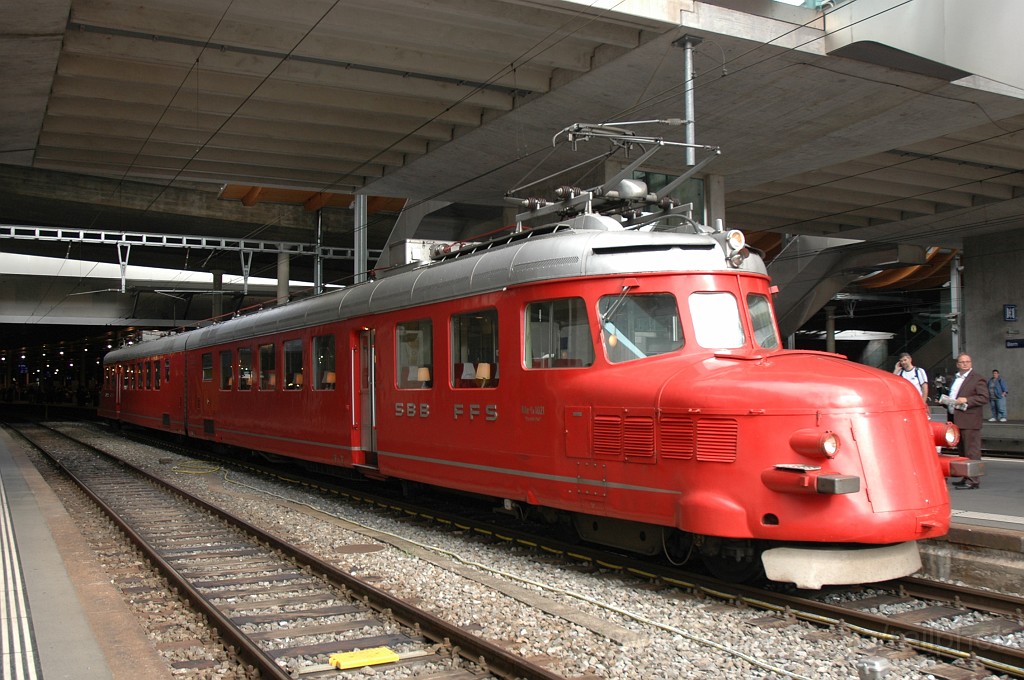 2185-0044-070911.jpg - SBB-CFF RAe 4/8 1021 / Bern HB 7.9.2011