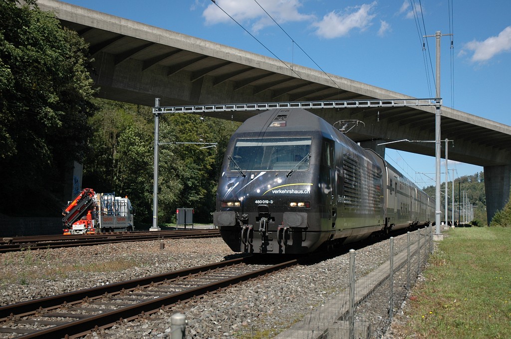 2192-0008-120911.jpg - SBB-CFF Re 460.019-3 «Terre Sainte» / Kemptthal 12.9.2011
