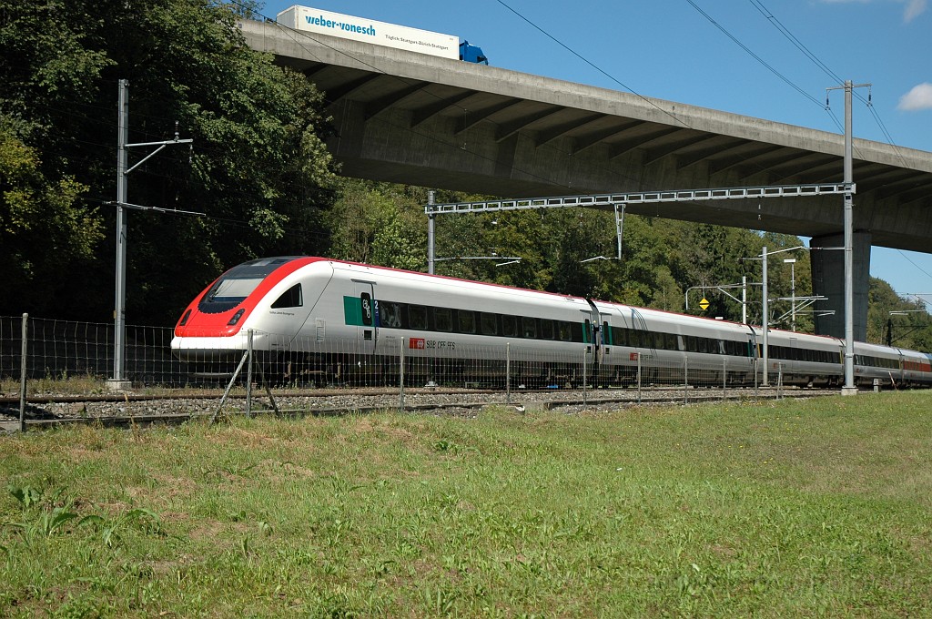 2192-0011-120911.jpg - SBB-CFF ICN RABDe 500.033-6 «Gallus Jakob Baumgartner» / Kemptthal 12.9.2011