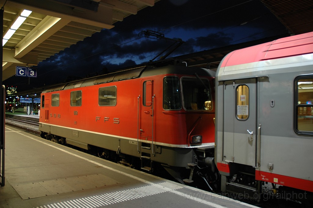 2196-0010-130911.jpg - SBB-CFF Re 4/4'' 11159 / Zürich HB 13.9.2011
