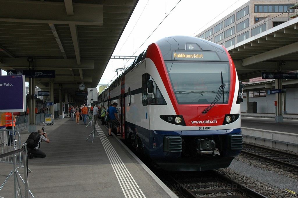 2200-0016-170911.jpg - SBB-CFF RABe 511.002 «Stadt Zürich» / Zürich HB 17.9.2011