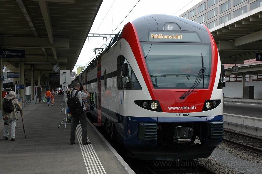 2200-0023-170911.jpg - SBB-CFF RABe 511.002 «Stadt Zürich» / Zürich HB 17.9.2011