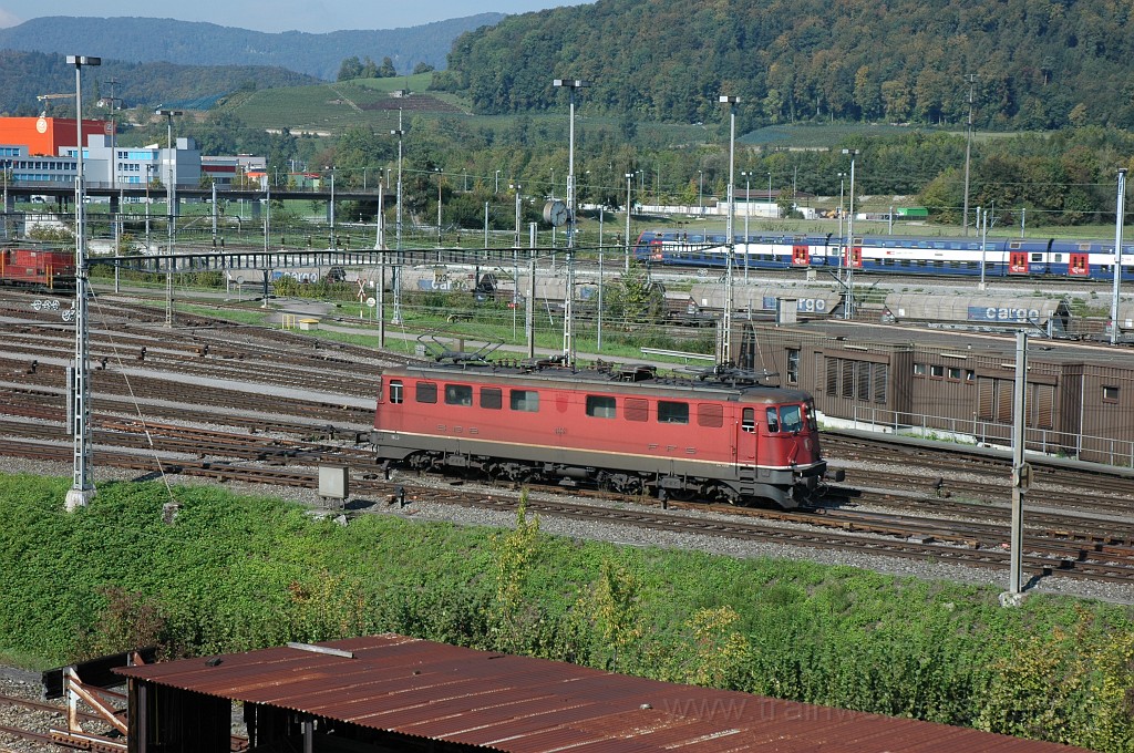 2209-0027-260911.jpg - SBB-CFF Ae 6/6 11442 «Stadt St. Gallen» / Spreitenbach-Tivoli (RBL) 26.9.2011