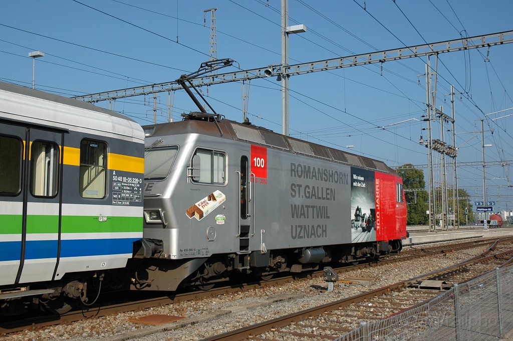 2211-0011-011011.jpg - SOB Re 456.095-9 «100 Jahre Südostbahn» / Pfäffikon SZ 1.10.2011