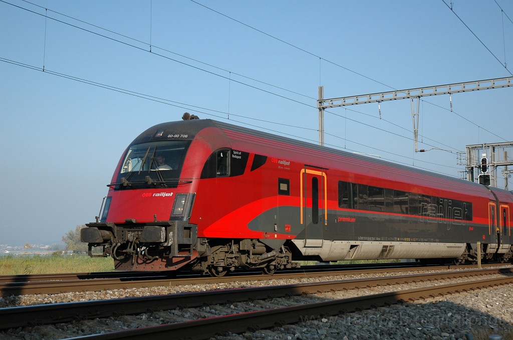 2212-0024-011011.jpg - ÖBB Afmpz 73 81 80-90 706-0 / Freienbach 1.10.2011