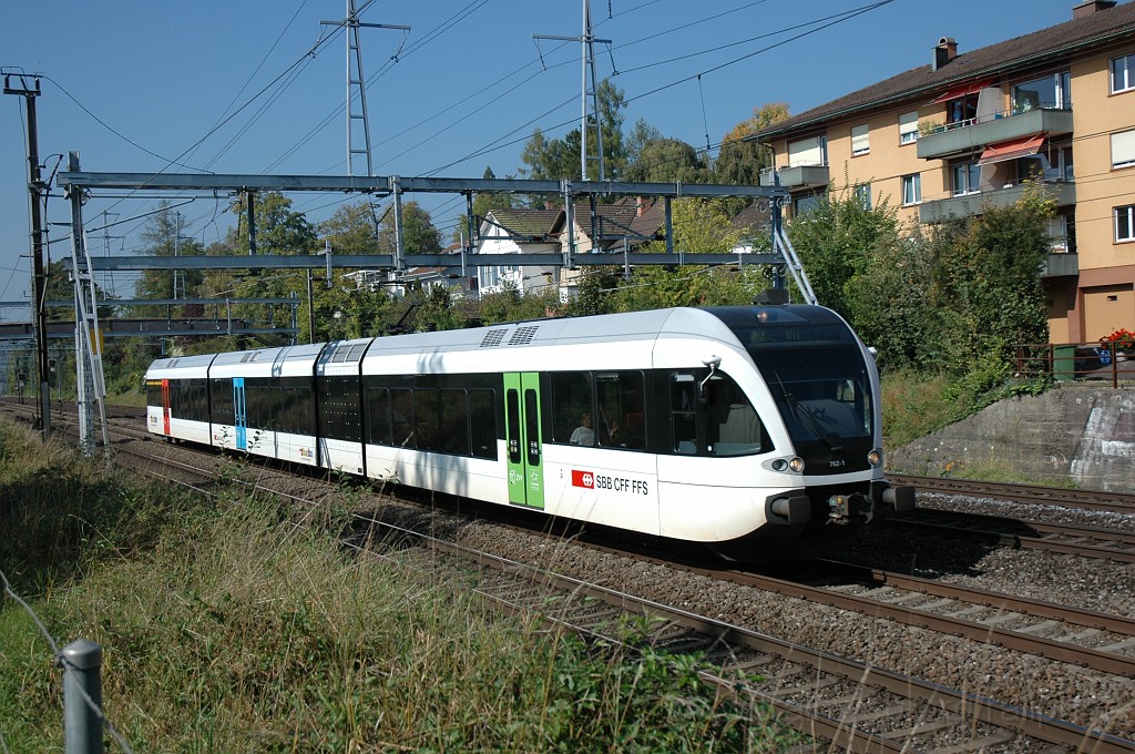 2217-0043-031011.jpg - Thurbo RABe 526.752-1 / Winterthur 3.10.2011