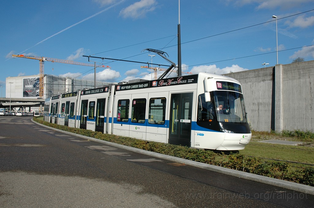 2221-0036-091011.jpg - VBG Be 5/6 3076 / Zürich Flughafen 9.10.201