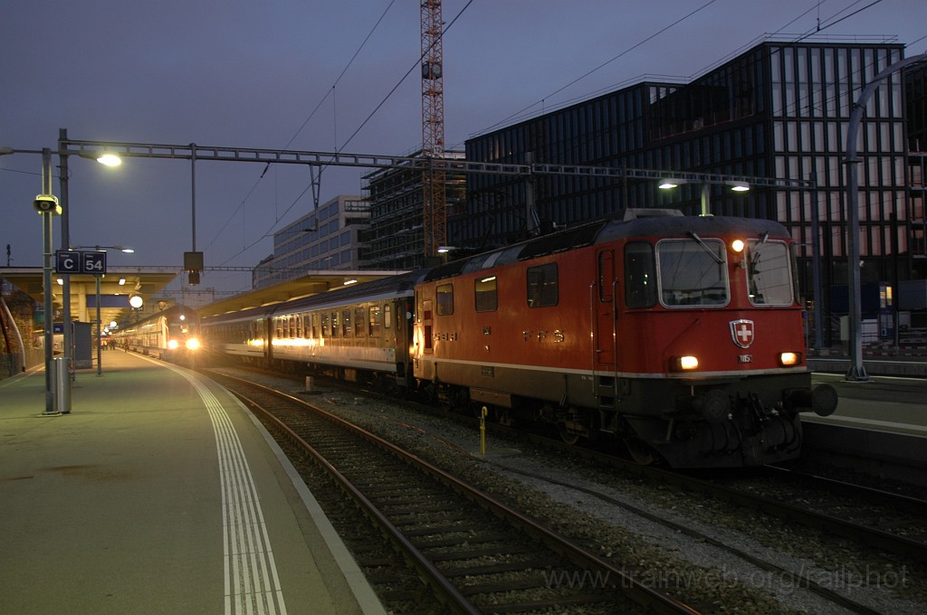 2248-0009-011111.jpg - SBB-CFF Re 4/4'' 11150 + RABe 514.054-6 / Zürich HB 1.11.2011