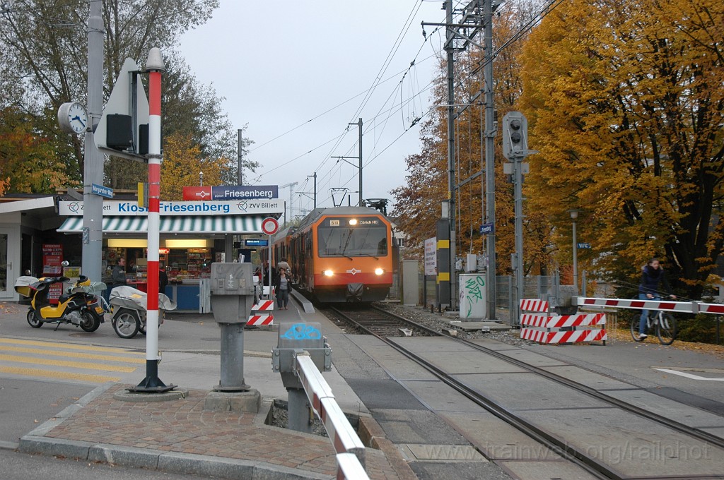 2249-0002-031111.jpg - SZU Be 556.522-1 / Zürich-Friesenberg 3.11.2011