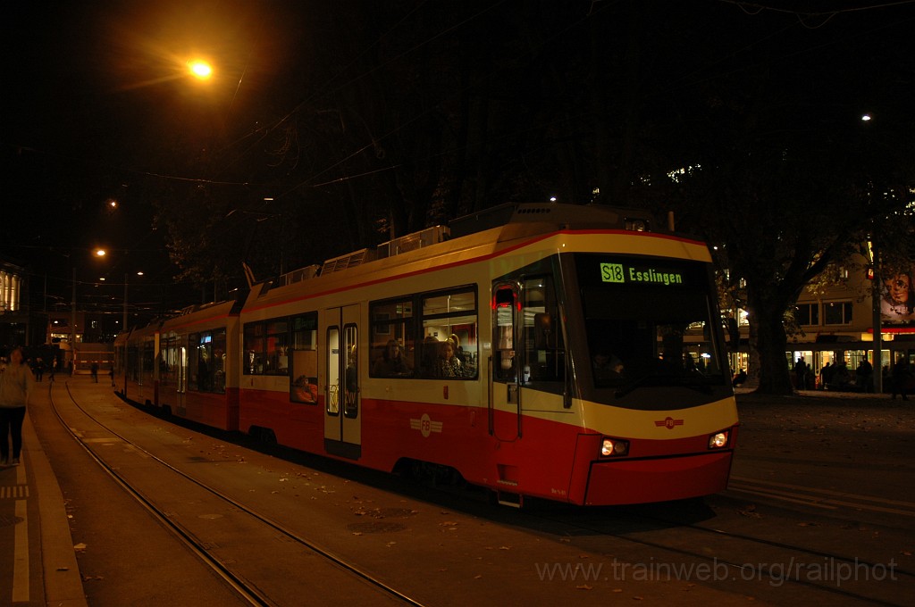 2252-0025-081111.jpg - FB Be 4/6 61 / Bahnhof Stadelhofen 8.11.2011