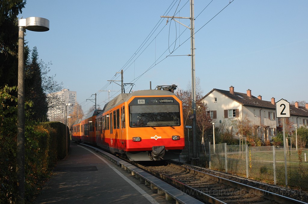 2257-0005-181111.jpg - SZU Be 556.525-4 / Zürich-Friesenberg 18.11.2011