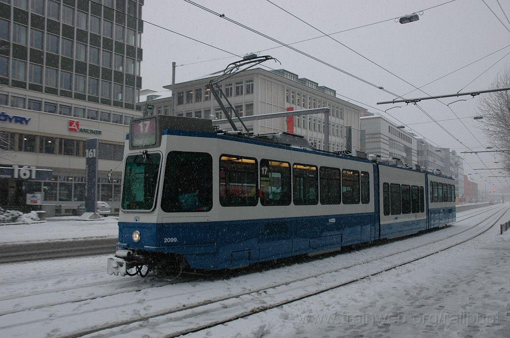 2284-0017-201211.jpg - VBZ Be 4/8 2099 / Fischerweg 20.12.2011