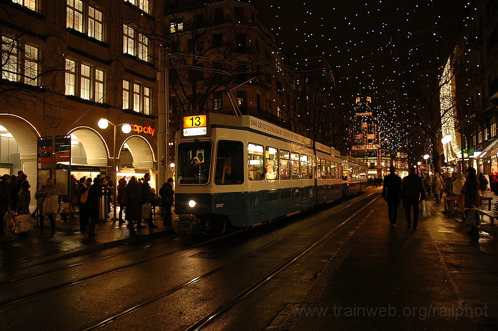 2285-0029-211211.jpg - VBZ Be 4/6'' 2057 / Rennweg Augustinergasse 21.12.2011