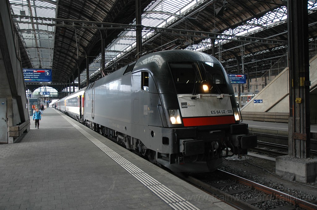 2288-0034-241211.jpg - MRCE ES 64 U2 026 / Basel SBB 24.12.2011