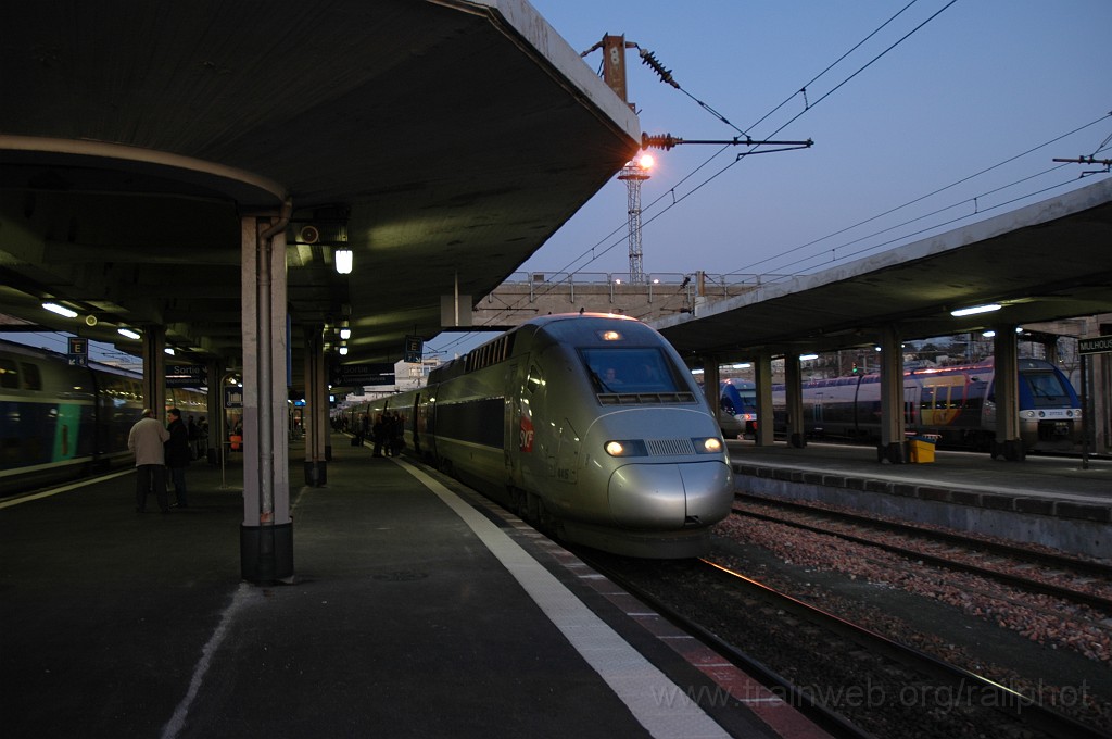 2290-0001-261211.jpg - SNCF TGV 384.030 / Mulhouse-Ville 26.12.2011