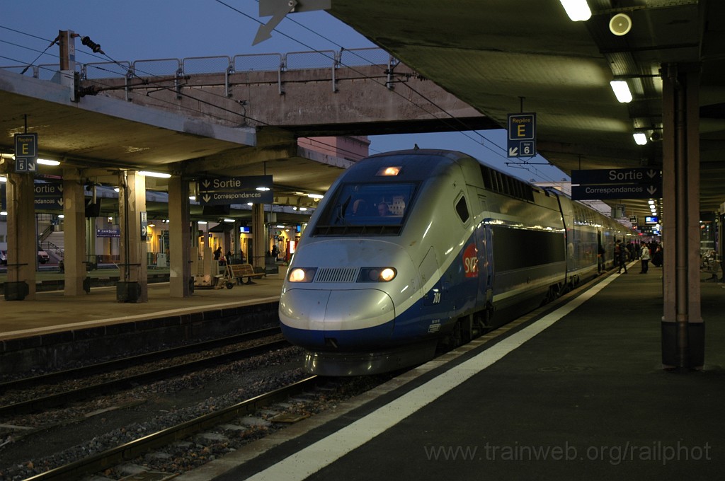2290-0029-261211.jpg - SNCF TGV 29702 / Mulhouse-Ville 26.12.2011