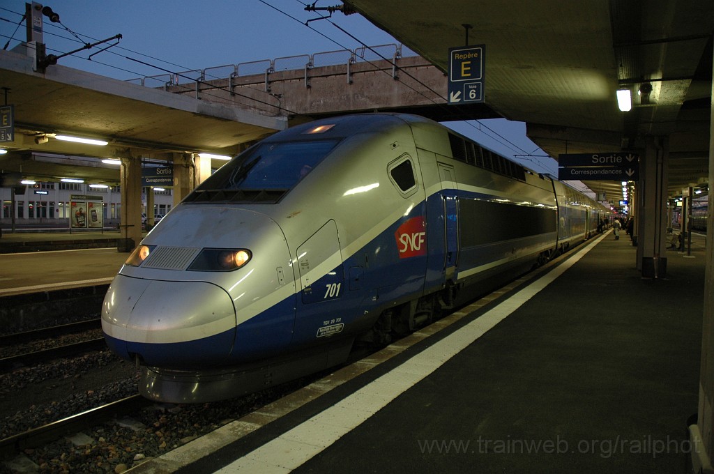 2290-0036-261211.jpg - SNCF TGV 29702 / Mulhouse-Ville 26.12.2011