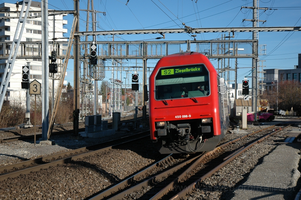 2294-0028-030112.jpg - SBB-CFF Re 450.098-9 «Grüningen» / Zürich-Oerlikon 3.1.2012
