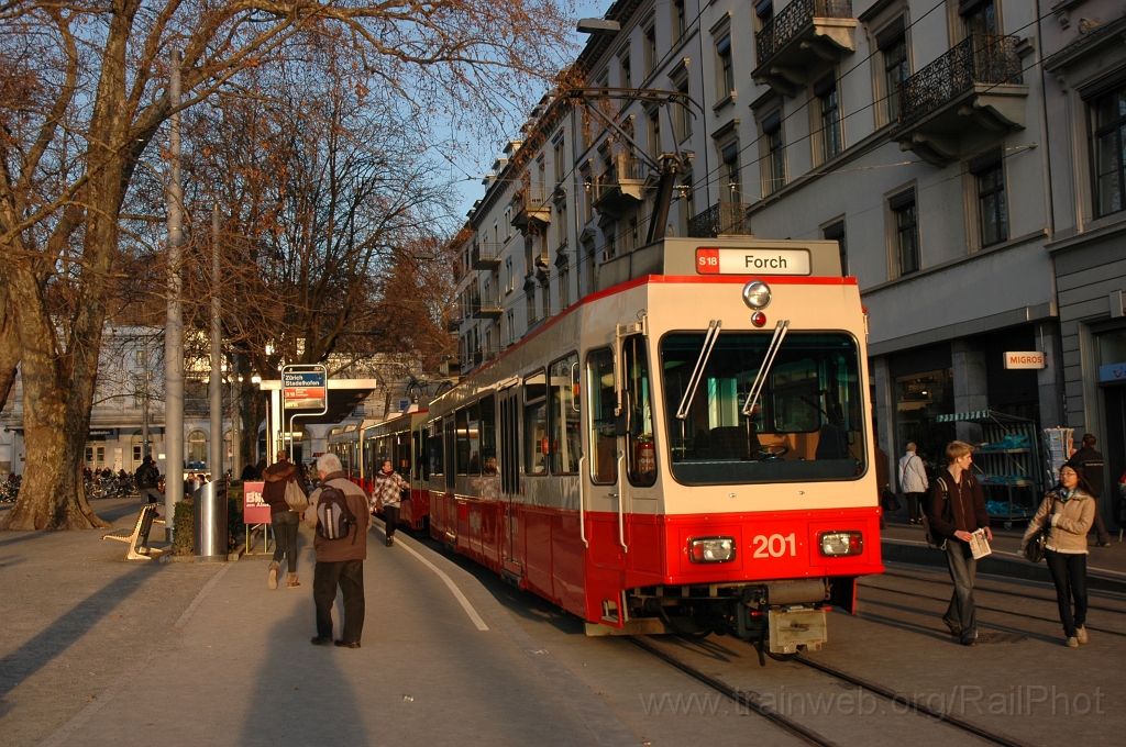2297-0043-170112.jpg - FB Bt 201 / Bahnhof Stadelhofen 17.1.2012